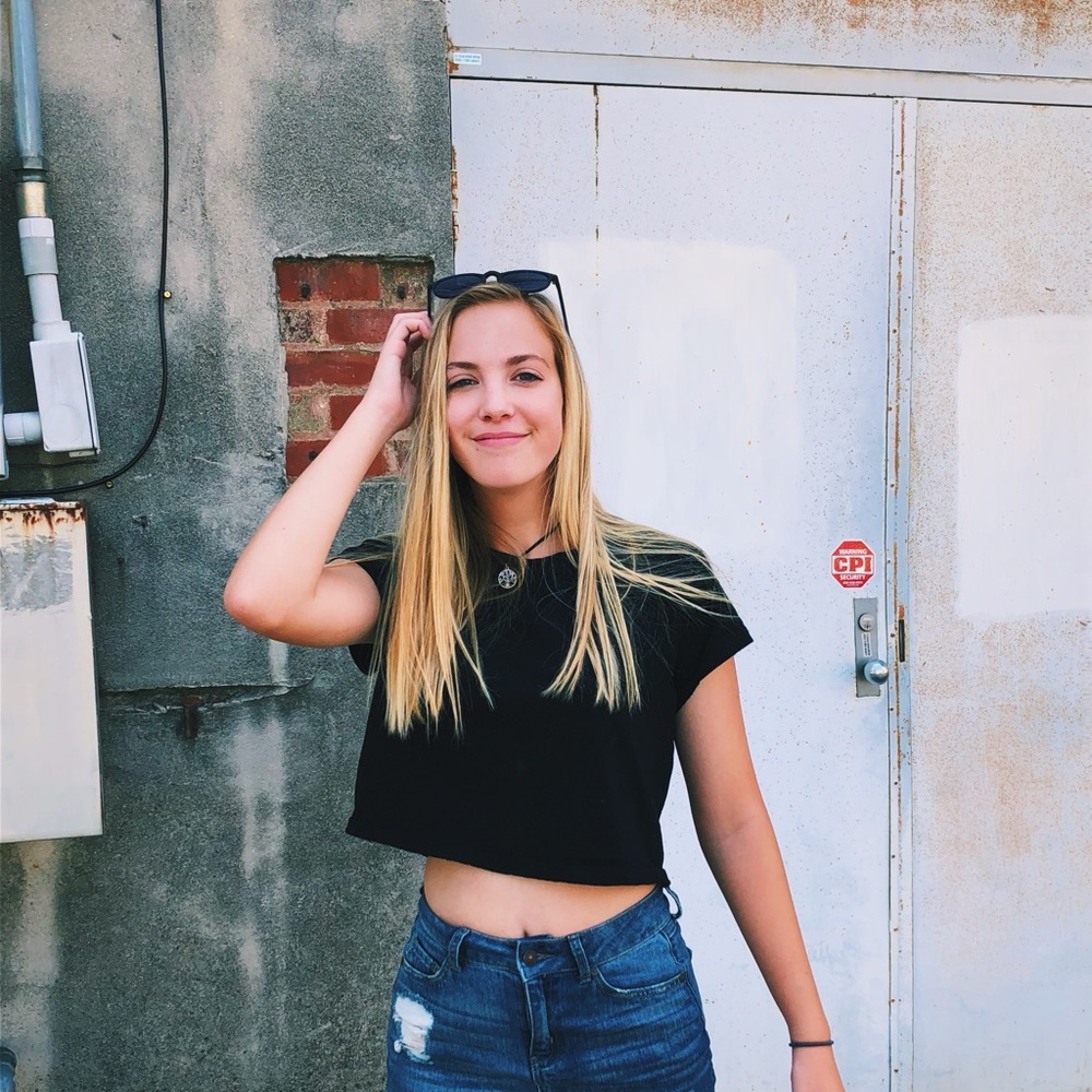 Meet your Posher, Julia